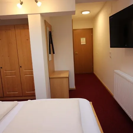 St.leonhard Bed and breakfast 3*